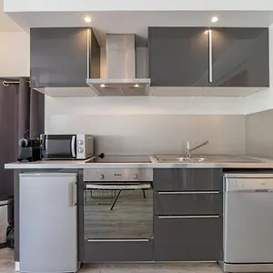  Appartement Rated 3 Stars In The Heart Of The Old Town Of